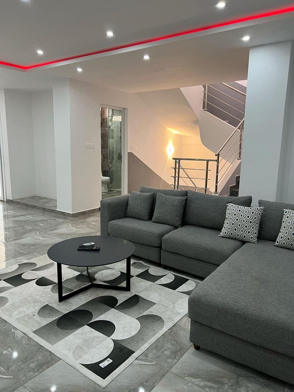 Duplex   5  PAX - Image 1