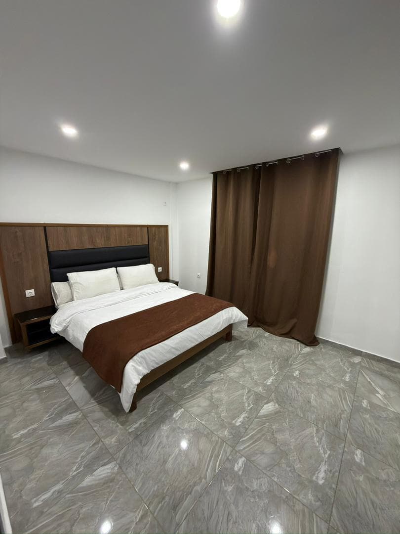 Duplex   5  PAX - Image 2